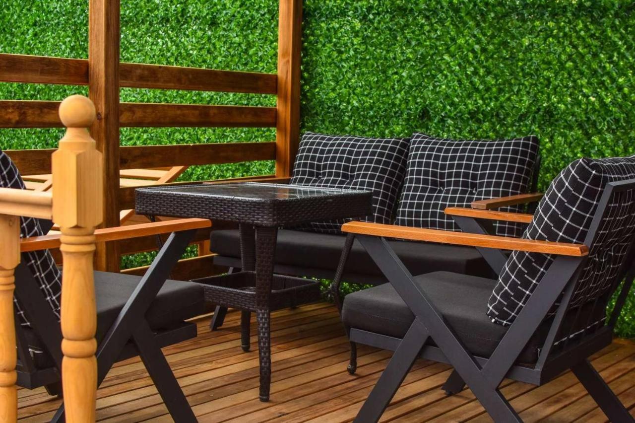 Hotel Genatsvale บาทูมิ ภายนอก รูปภาพ