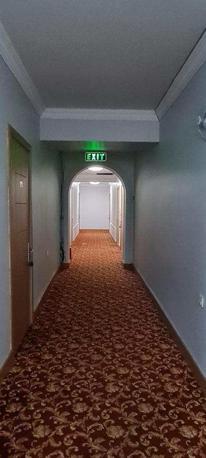 Hotel Genatsvale บาทูมิ ภายนอก รูปภาพ