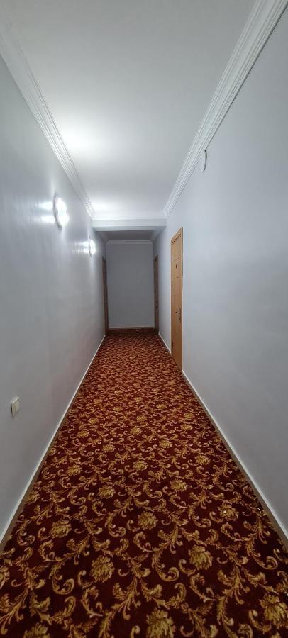 Hotel Genatsvale บาทูมิ ภายนอก รูปภาพ