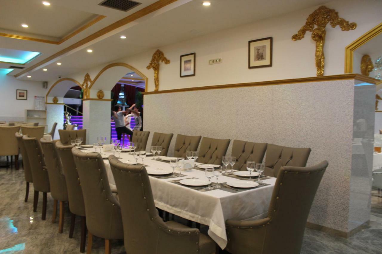 Hotel Genatsvale บาทูมิ ภายนอก รูปภาพ